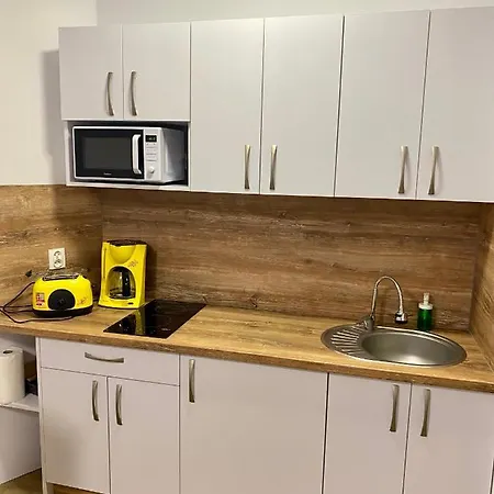 Trzy Sosny Okrzei 1c * Sklářská Poruba